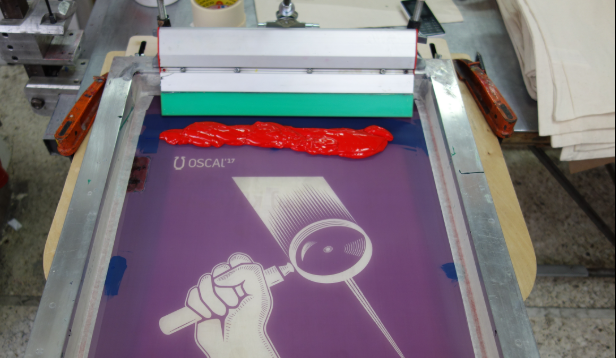 Why It Helps to Have a T-Shirt and Printing – The Power of Custom Apparel
