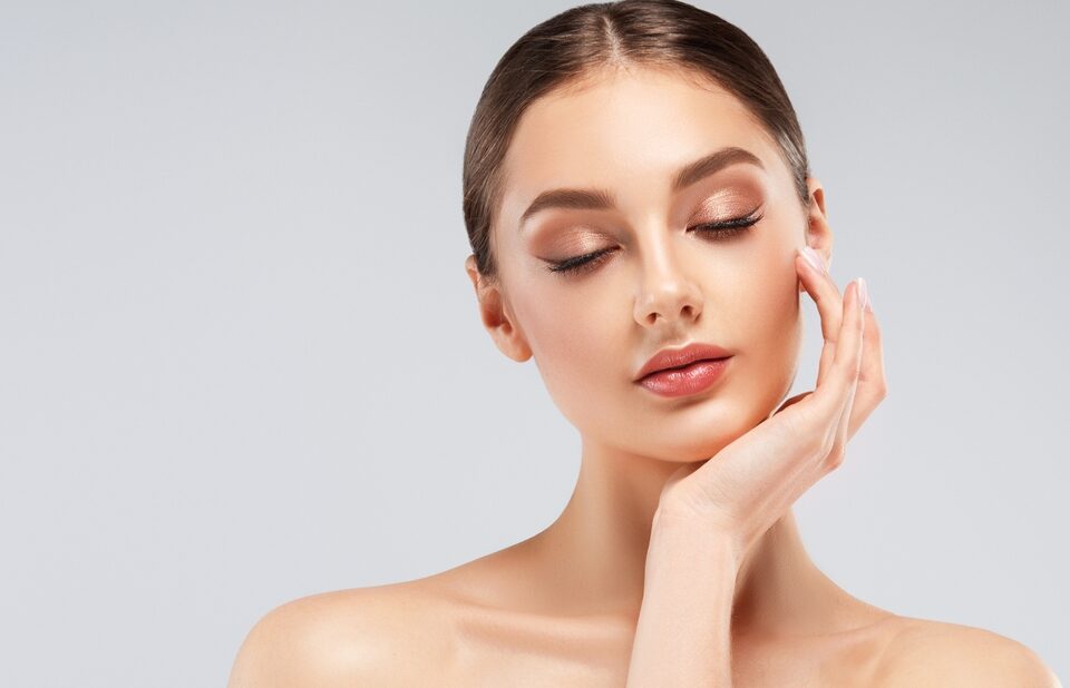 Choosing the Right Plastic Surgeon for Your Body Goals