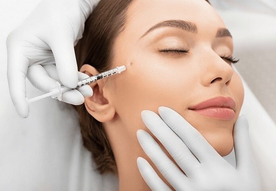 The Benefits of Combining Aesthetic Treatments for Enhanced Results